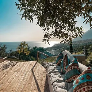 Gogo's Boutique 4*, Dhermi Albania